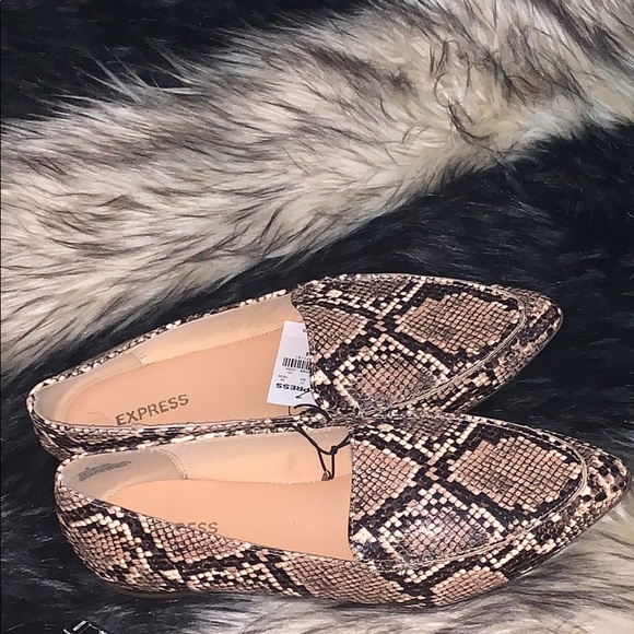 Express Brown Snake Skin flats - Picture 2 of 8